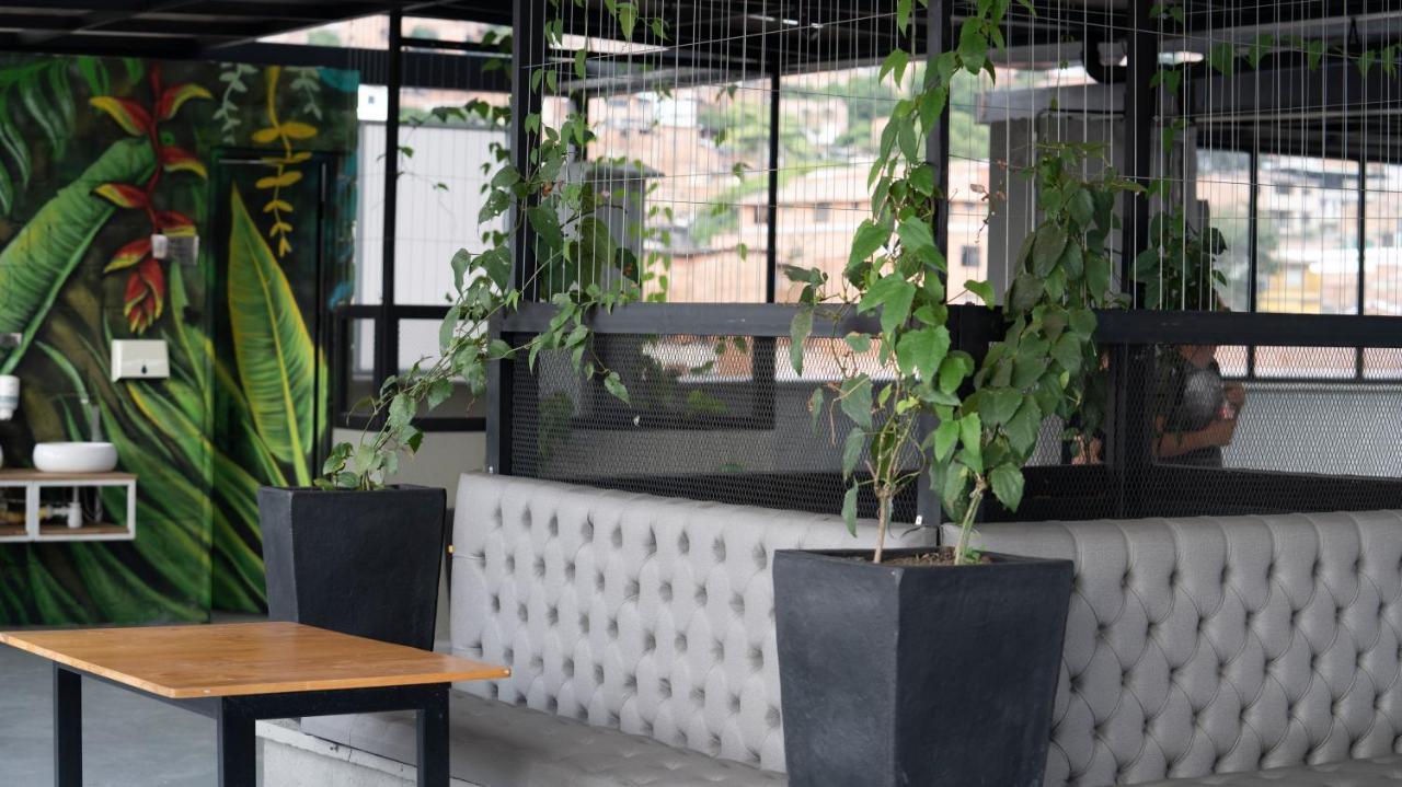 Edificio Helena Lägenhet Medellín Exteriör bild